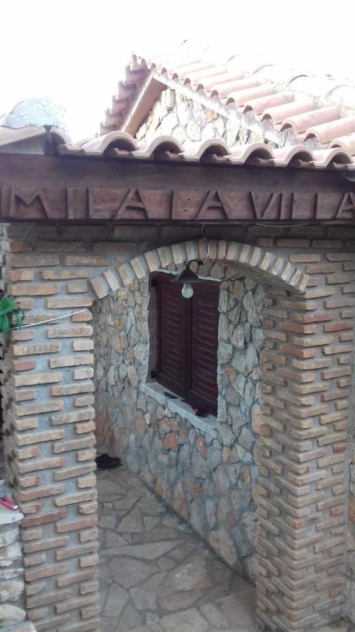 Mila LA villa Kástro Tornéze Esterno foto